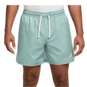 Nike Sportswear Men's Woven Flow Shorts - Size Small
